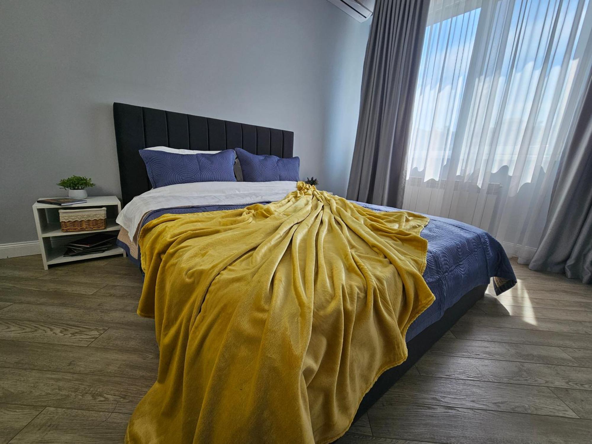 3 Room Gagarin Park Residential Complex Near Mega Shopping Mall Almaty Extérieur photo