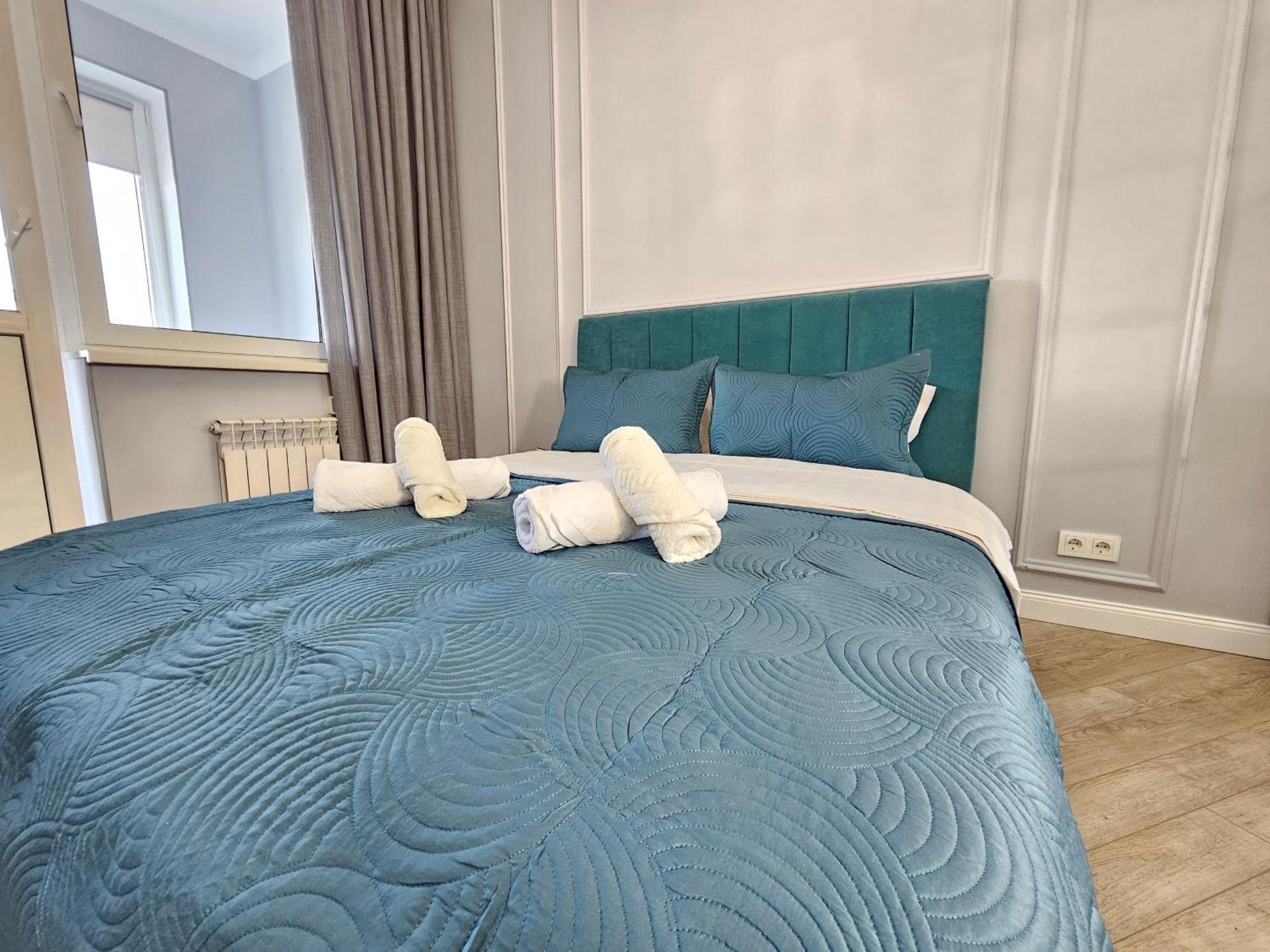 3 Room Gagarin Park Residential Complex Near Mega Shopping Mall Almaty Extérieur photo