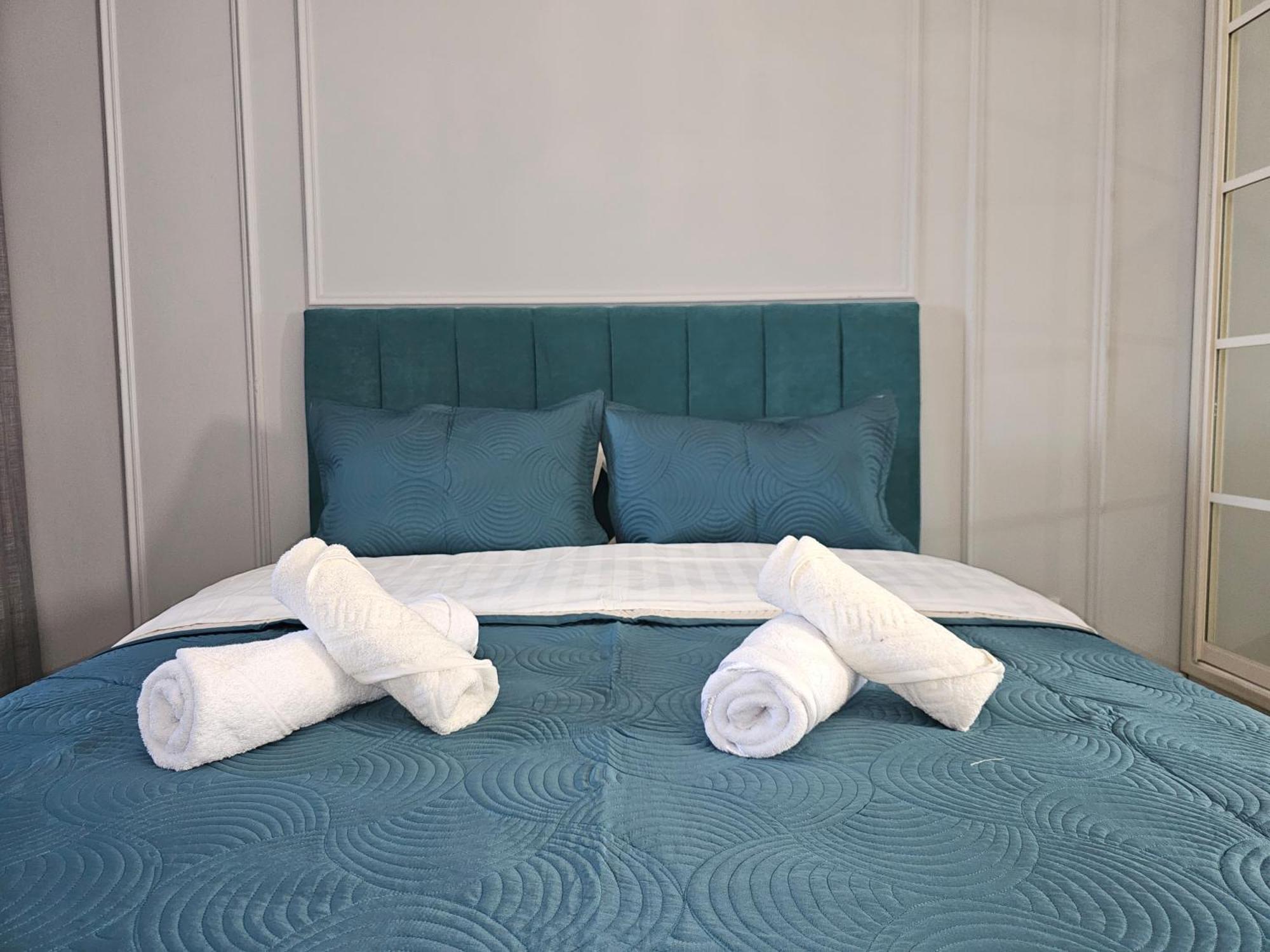 3 Room Gagarin Park Residential Complex Near Mega Shopping Mall Almaty Extérieur photo